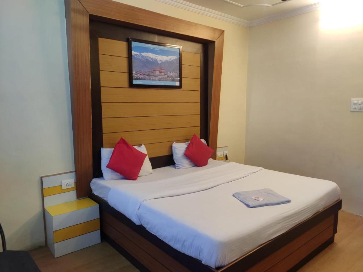 Hotel Amandeep Dharamshala Exterior foto