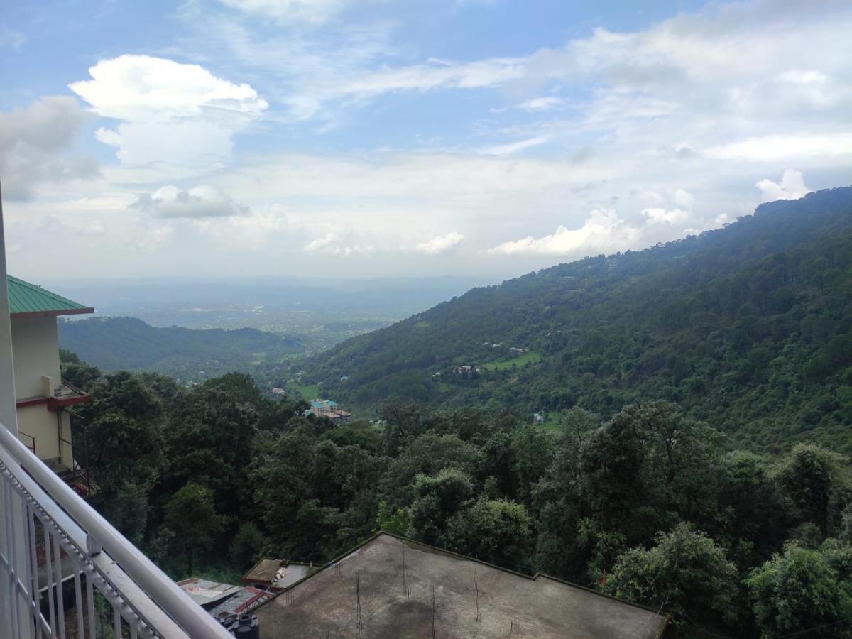 Hotel Amandeep Dharamshala Exterior foto